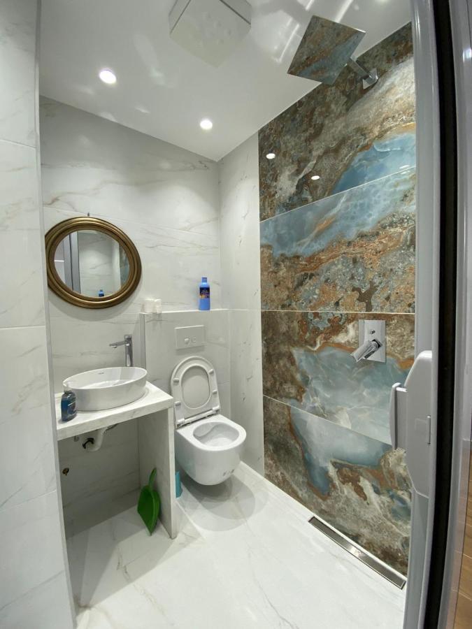 Apartament In Blloku In Front Of Taiwan 地拉那 外观 照片