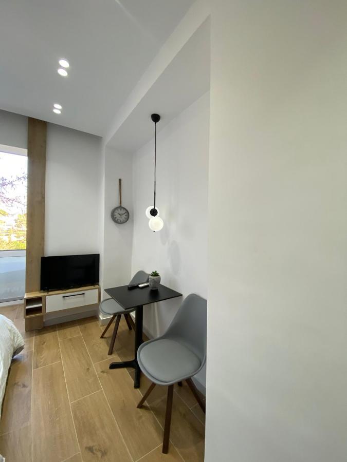 Apartament In Blloku In Front Of Taiwan 地拉那 外观 照片