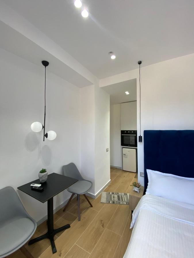 Apartament In Blloku In Front Of Taiwan 地拉那 外观 照片