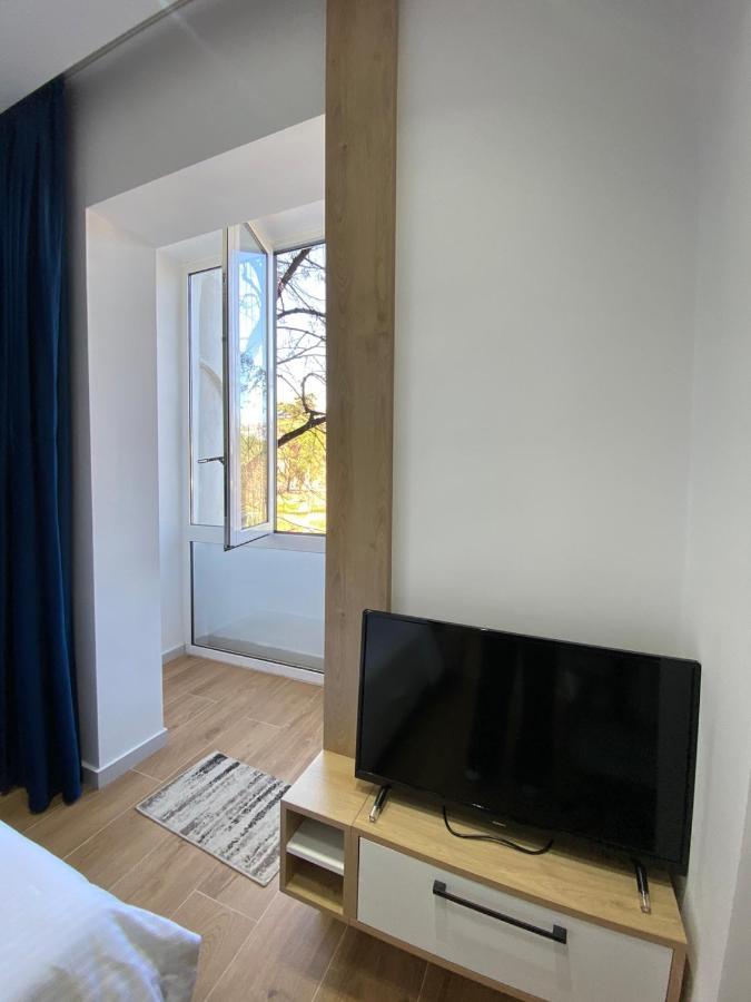 Apartament In Blloku In Front Of Taiwan 地拉那 外观 照片