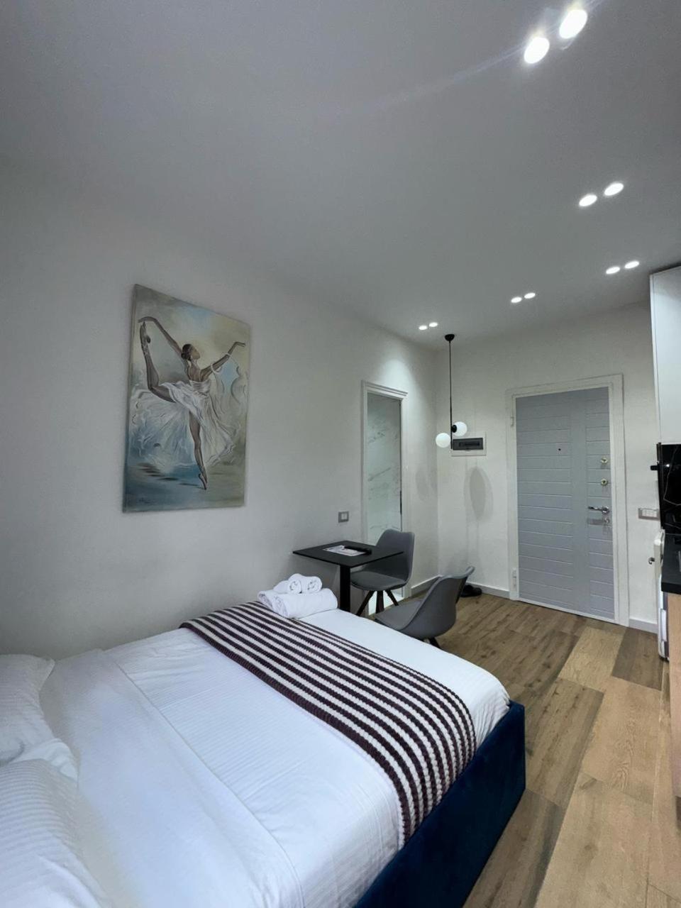 Apartament In Blloku In Front Of Taiwan 地拉那 外观 照片